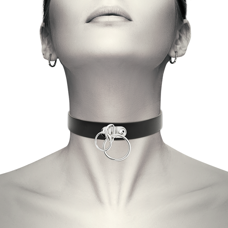 Collare BDSM in Pelle Vegana Coquette Chic Desire — Doppio Anello