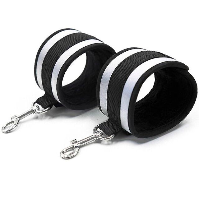 Manette BDSM Ohmama Fetish Polsini da Polso — Grigio