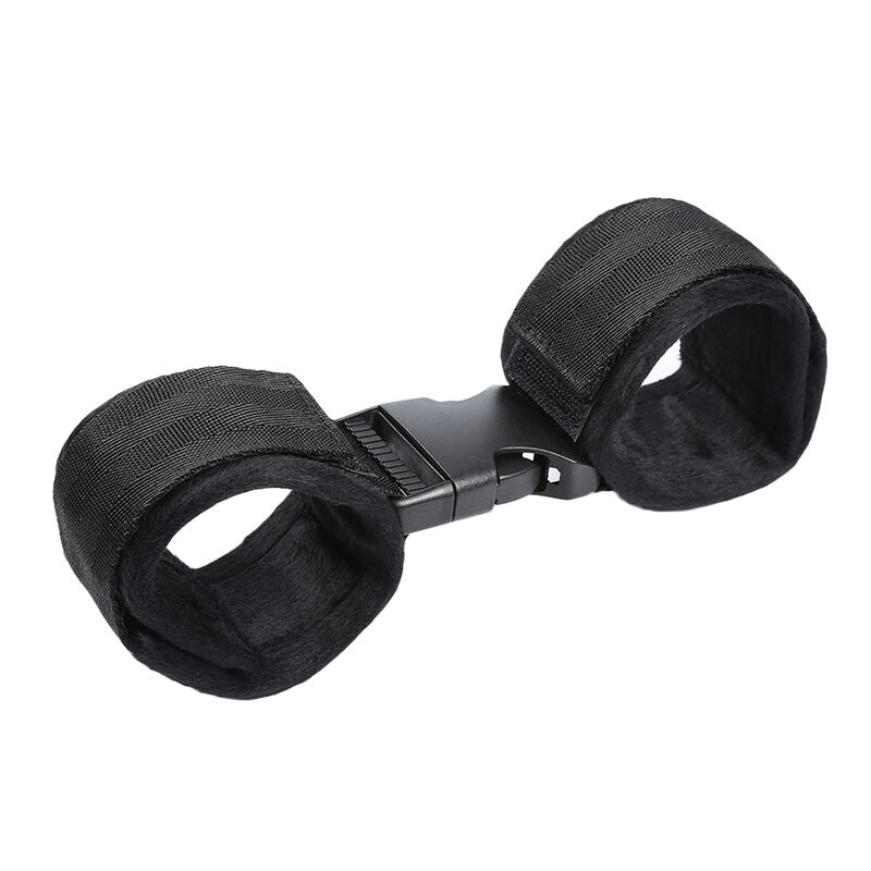 Manette BDSM in Nylon Ohmama Fetish — Gancio e Anello