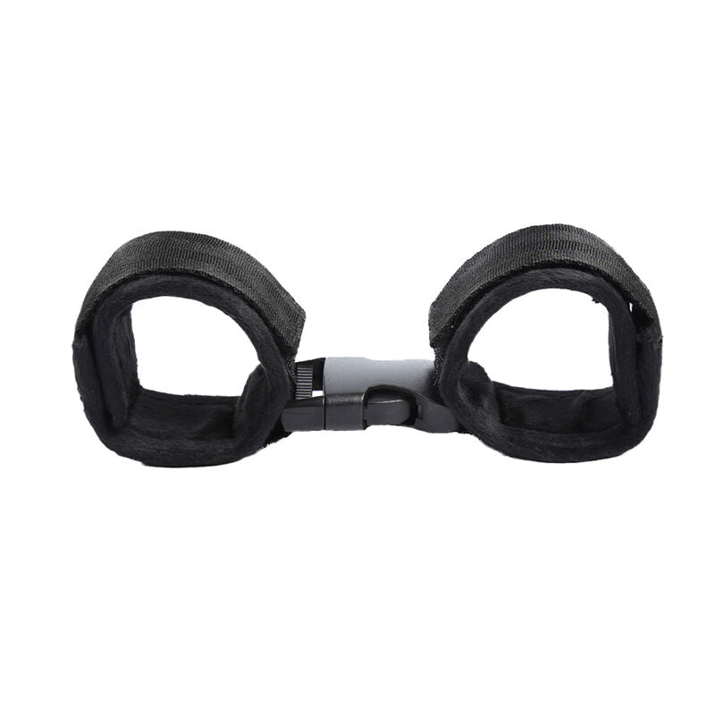 Manette BDSM in Nylon Ohmama Fetish — Gancio e Anello