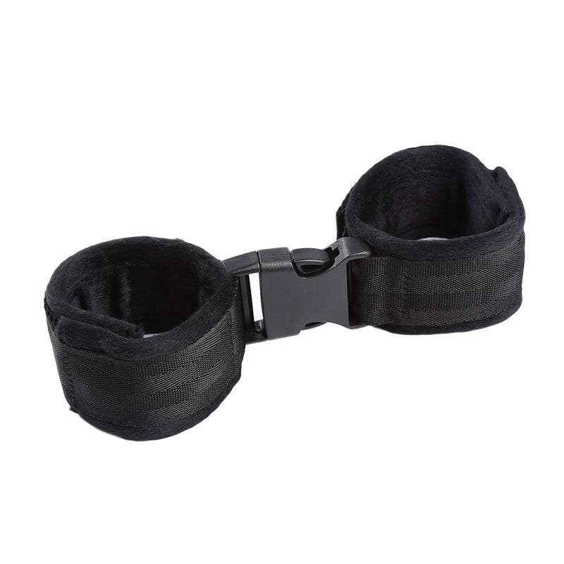 Manette BDSM in Nylon Ohmama Fetish — Gancio e Anello