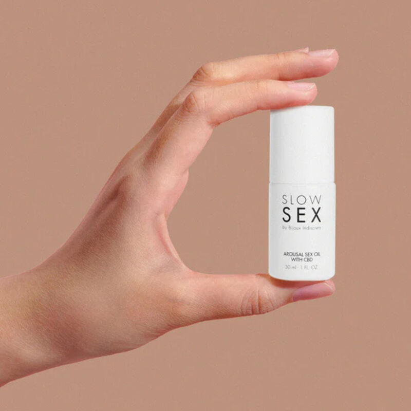Olio da Massaggio Erotico CBD Bijoux Slow Sex — 30 ml