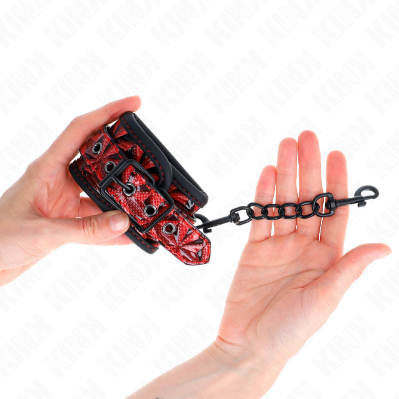 Manette BDSM Kink Wrist Restraint — Regolabili, Rosso Scuro