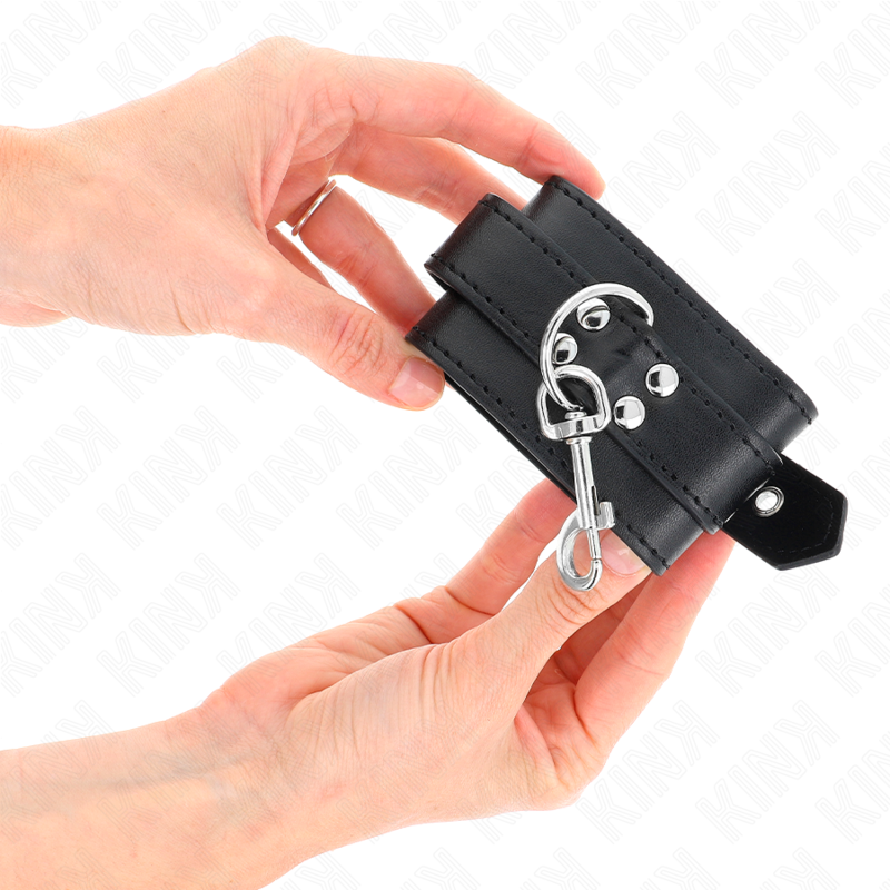 Manette BDSM con Borchie Kink Wrist Restraint — 35 cm